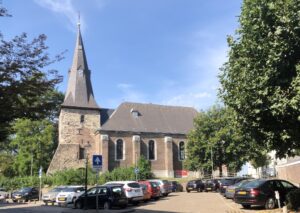 Olaf Meister, CC BY-SA 4.0 <https://creativecommons.org/licenses/by-sa/4.0>, via Wikimedia Commons Heutige Außenansicht der reformierten Kirche in Vaals.